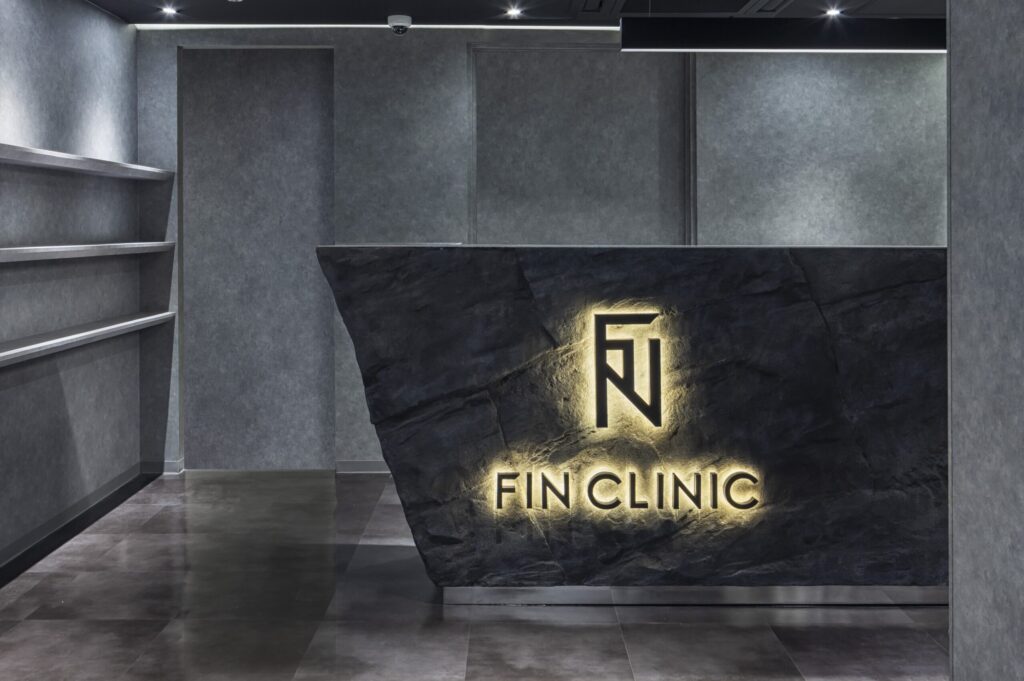 梅田／男性美容クリニック常勤医師／FIN CLINIC／年収2,000～3,000万円／週5日／管理医師手当ありの写真